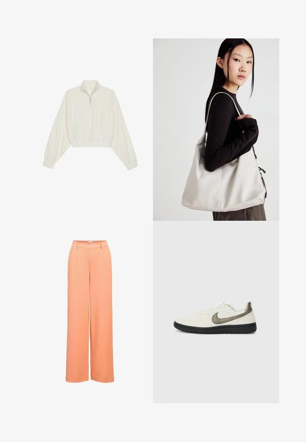 Cropped pullover in cream fabric, featuring a high collar, half-zip closure, elasticated hem and cuffs, with a smooth texture and minimal design.; Wide-leg trousers in peach fabric, featuring a smooth texture, flat front with pleats, and an elastic waistband for comfort.; Nike Sportswear FIELD GENERAL - Trainers - off-white/black; Beige handbag made of soft material, featuring a slouchy design, stitched detailing, and two shoulder straps. Suitable for everyday use.