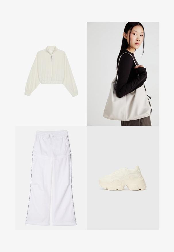 Zkrácený svetr z krémové látky, který má vysoký límec, poloviční zip, elastický spodní lem a manžety, hladkou texturu a minimalistický design.; Bílé kalhoty s širokými nohavicemi, elastickým pasem a stahovací šňůrkou. Obsahují boční pruhy s textem a mají uvolněnou, měkkou texturu.; Chunky bílé tenisky vyrobené z texturované síťoviny a syntetických materiálů, s tlustou podrážkou a složitými vzorovými detaily podél stran.; Beige kabelka vyrobená z měkkého materiálu, s volným designem, prošívanými detaily a dvěma ramenními popruhy. Vhodná pro každodenní použití.