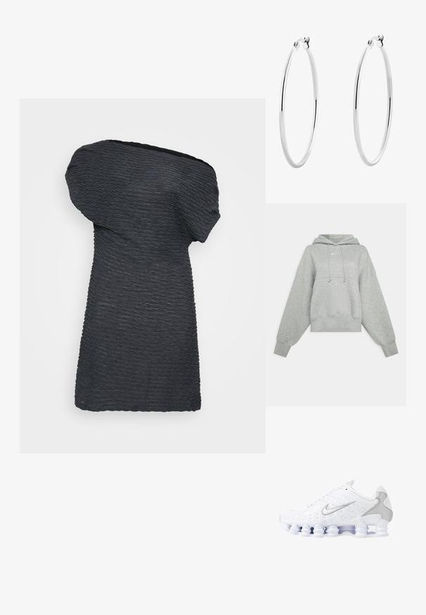 Sivka skrajšana kapuca iz mehke tkanine. Ima nastavljivo kapuco s vrvico, široke rokave in majhen logotip spredaj.; Asimetrična črna obleka iz strukturirane tkanine, ki ima drapirano zasnovo na enem ramenu in ravno roba z valovitimi detajli.; Beli športni čevlji z mrežasto zgornjico, srebrnimi detajli in edinstvenim dizajnom podplata s tuljavami. Imajo obloženo ovratnik in zapiranje na vezalke za boljše prileganje.; Srebrni obroči za ušesa z gladko, polirano površino in tanko, okroglo obliko. Oblikovanje vključuje varen zaponko.