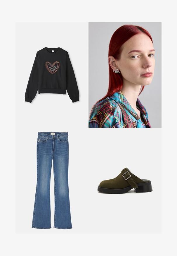 Schwarzer Sweatshirt mit einem mehrfarbigen Herzdesign und geschwungenen Linien. Runder Ausschnitt, lange Ärmel und gerippte Bündchen und Saum.; Ausgestellte blaue Denim-Jeans mit mittlerer Waschung, Fünf-Taschen-Design und kontrastierendem Nähen. Verfügt über einen Knopf- und Reißverschluss.; Olivgrüner Wildleder-Mule mit einem niedrigen, klobigen schwarzen Absatz. Verfügt über einen Seitenriemen mit einer silbernen Schnalle zur Anpassung. Insgesamt glatte Textur.; Silberne Ohrringe in Form von Saturn, mit aufwendigen Details. Die Trägerin hat lange rote Haare und trägt ein bunt kariertes Hemd.