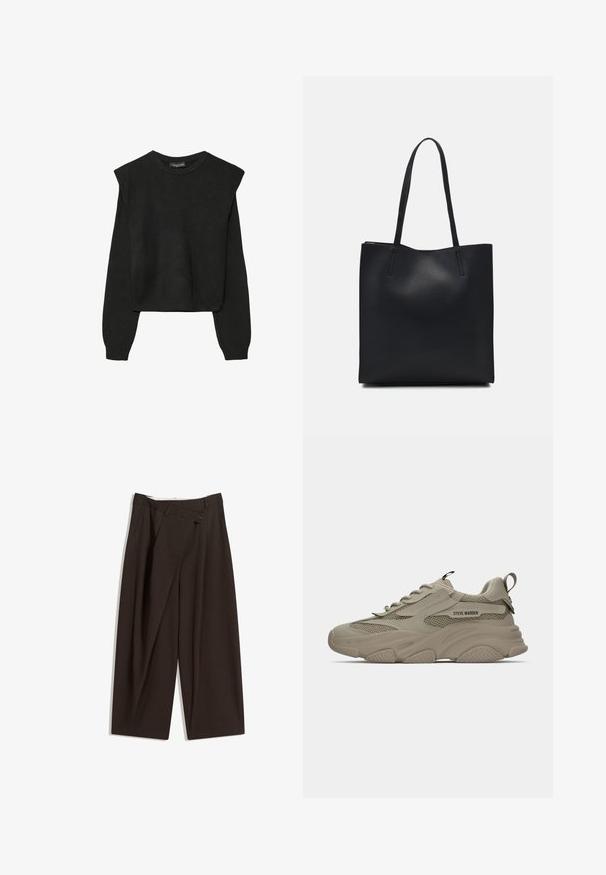 Czarny, długi sweter z dzianiny z poduszkami na ramionach oraz prążkowanymi mankietami i dołem, pokazany na białym tle.; Ciemnobrązowe szerokie spodnie o wysokim stanie, z pojedynczym zapięciem na guzik i plisowanym przodem. Wykonane z lekkiego materiału.; Beżowe, masywne sneakersy z siateczkowymi detalami, grubą podeszwą, sznurowadłami, pętelką na pięcie oraz logo "STEVE MADDEN" na bocznej części.; Czarna skórzana torba tote o gładkiej fakturze, prostokątnym kształcie i dwóch długich uchwytach. Brak widocznych elementów metalowych i ozdób.