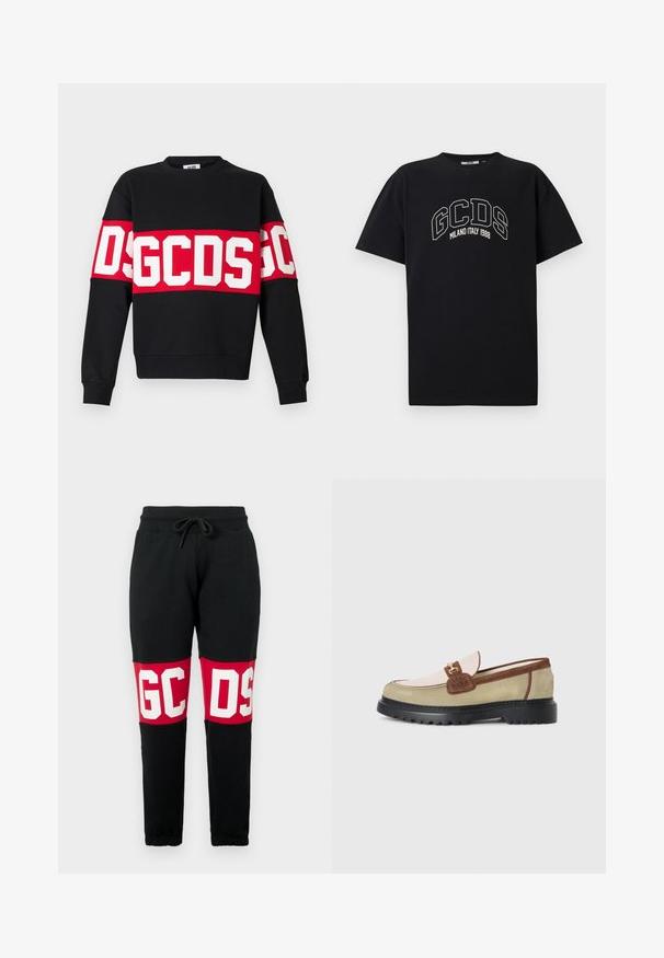 Schwarzer Pullover mit einem breiten roten Streifen und großen weißen Buchstaben "DSGDCS" über der Brust. Klassischer Rundhalsausschnitt und gerippte Bündchen.; Schwarzes Baumwoll-T-Shirt mit kurzen Ärmeln. Mit weißem GCDS-Logo und dem Text "MILANO ITALY 1988" in einem Bogen. Standard Passform und Rundhalsausschnitt.; Schwarze Sweatpants mit roten Knie-Patches, großen weißen Buchstaben "GCDS", elastischem Bund mit Kordelzug und tapered elastischen Bündchen.; Loafer mit beigen, hellrosa und braunen Wildlederpaneelen, goldenen Metallschnallenakzenten und dicker schwarzer Gummisohle mit Profilmuster.
