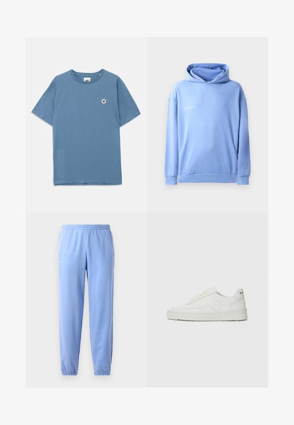Hanorac bleu deschis, fabricat dintr-un material moale, având un buzunar tip cangur, o glugă cu șnur și detalii minime de text pe față.; Tricou din bumbac bleu cu guler rotund, cu mâneci scurte și un mic logo rotund, cu litera "W", pe partea stângă a pieptului.; Pantaloni de trening de culoare albastru deschis, cu talie elastică, glezne strânse și buzunare laterale. Prezintă un mic logo imprimat lângă șold.; Sneakers din piele albă cu un finisaj neted, vârf rotund, șireturi plate și o talpă texturată. Prezintă un logo subtil pe călcâi.
