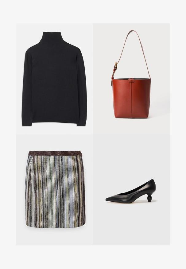 Juodas golfas, pagamintas iš minkštos medžiagos. Jis turi ilgomis rankovėmis, aukštu kaklu ir šonkauliniais rankogaliais bei apvadu, suteikiančiais prigludusį įvaizdį.; Trumpas, prigludęs sijonas su daugiaskirtingomis vertikaliomis juostelėmis žalių, juodų ir rudos spalvų atspalviuose, su tekstūruota elastinga juosta.; Juoda odinė aukštakulnė bateliai su smailiu pirštu ir apvaliu, iškiliu kulnu. Lygus paviršius su elegantišku, minimalistiniu dizainu.; Rudos odos kibirėlio tipo krepšys su reguliuojamu petiniu diržu ir auksinės spalvos sagtimi, priekyje paprasti vertikalūs siūlai.