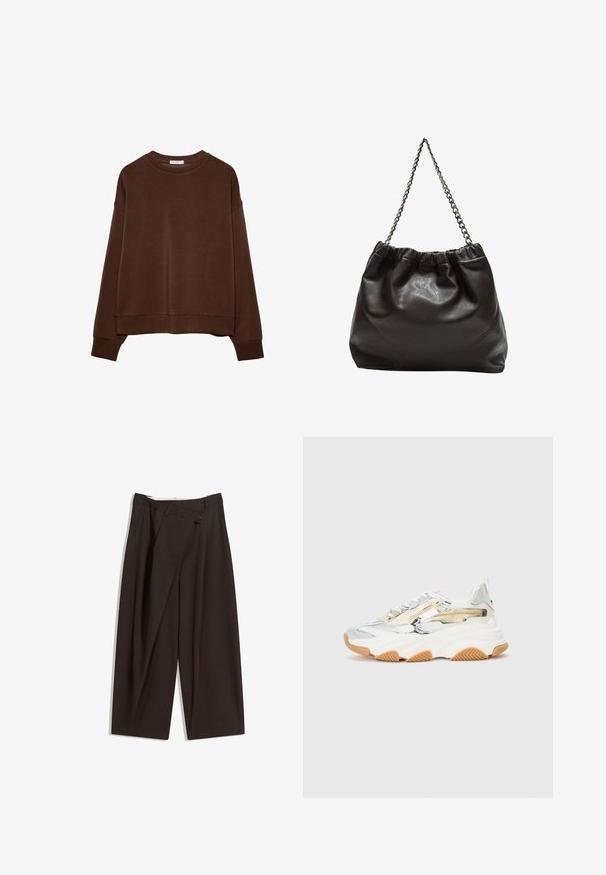Brązowa bluza z luźnym krojem, okrągłym dekoltem i długimi rękawami. Miękka tkanina z prążkowanymi mankietami i dołem. Bez wzorów ani akcentów.; Ciemnobrązowe szerokie spodnie o wysokim stanie, z pojedynczym zapięciem na guzik i plisowanym przodem. Wykonane z lekkiego materiału.; Masywne sneakersy w srebrnym i białym siateczkowym materiale, z teksturowaną gumową podeszwą, dekoracyjnymi zamkami błyskawicznymi oraz gumową podeszwą zewnętrzną.; Brązowa skórzana torba z marszczonym szczytem i łańcuszkowym paskiem. Gładka tekstura z błyszczącym wykończeniem i subtelnymi detalami szwów po bokach.