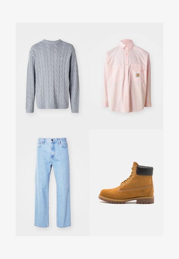 Világoskék kötött pulóver, csavart mintázattal, hosszú ujjakkal és kerek nyakkivágással. A bordás mandzsetta és az alj textúrát és szerkezetet ad.; Világos rózsaszín gombos ing, két mellzsebbel és logó címkével. Pamutból készült, klasszikus gallérral és hosszú ujjakkal.; Világoskék farmernadrág egyenes lábbetéttel, magas derékkal, öt zsebes kialakítással, valamint klasszikus gombos és cipzáras záródással.; Barna velúr bokacipő fekete párnázott gallérral, arany fém fűzőlyukakkal, fehér varrási részletekkel és durva gumitalppal, amelynek kifejezett barázdái vannak.