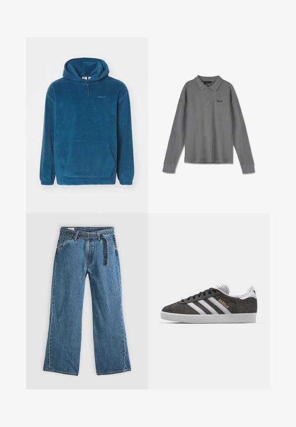 Niebieska polarowa bluza z kapturem, z kieszenią typu kangur i regulowanym kapturem. Rękawy z elastycznymi mankietami. Posiada subtelną naszywkę z logo na klatce piersiowej.; Koszulka polo z długim rękawem w paski w odcieniach szarości. Posiada kołnierzyk, zapięcie na trzy guziki oraz subtelne czarne logo na piersi.; Niebieskie dżinsowe spodnie szerokie z dołączonym paskiem, kieszeniami z przodu i widocznym przeszyciem na jednolitym jasnym tle.; Szare zamszowe sneakersy z białymi paskami i złotym logo "Gazelle". Wyróżniają się gumową podeszwą i sznurowanym zapięciem z wyściełanym kołnierzem.