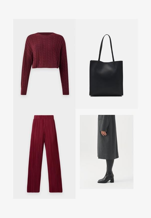 Burgunderfarbener, kurz geschnittener Pullover mit Zopfmuster, langen Ärmeln und geripptem Halsausschnitt sowie Bündchen, der einen strukturierten Stoff zeigt.; Bordeauxfarbene, plissierte, weite Hosen mit elastischem Bund. Der strukturierte Stoff weist vertikale Streifen auf. Gerader Schnitt bis zum Saum.; Grau, maßgeschneiderter Überwurf mit geradem Schnitt; kombiniert mit knöchelhohen, schwarzen Lederstiefeln mit quadrater Zehenform und klobigem Absatz.; Schwarze Laptoptasche aus Leder mit glatter Textur, rechteckiger Form und zwei langen Griffen. Keine sichtbaren Beschläge oder Verzierungen.