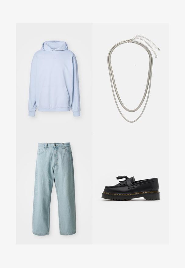 Svetlomodrá mikina vyrobená z mäkkého materiálu, so širokou kapucňou, predným vreckom a jemným vyšitým logom na hrudi. Voľný strih.; Svetlomodré džínsy s širokými nohavicami. Majú päť vreciek, predné zapínanie na gombík a zips a slabo ošúpanú textúru.; Čierne kožené loafre s detailom na strapcoch, s masívnou čiernou podrážkou a žltým prešitím pozdĺž okraja. S textúrovaným povrchom.; Trojvrstvový náhrdelník zo strieborného kovu s elegantnými, flexibilnými reťazami s jemným leskom, zabezpečený sponou typu langusta a nastaviteľným reťazcom.