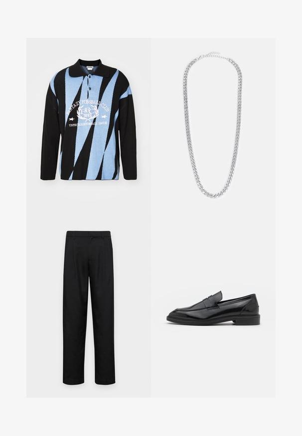Polo a maglia nera, blu e bianca con motivi geometrici. Presenta un colletto, una patta con bottoni e una grafica testuale sul petto. Maniche lunghe.; Pantaloni neri realizzati in tessuto liscio, caratterizzati da un taglio dritto, due pieghe frontali e una vita standard con passanti per la cintura.; Mocassini in pelle nera con finitura liscia, caratterizzati da una punta tonda e una fascia stretta sulla parte superiore. Tacco basso impilato.; Collana in metallo argentato con maglie intrecciate, texture liscia e chiusura regolabile per personalizzare la lunghezza.