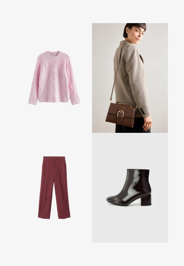 Rosa gestrickter Pullover mit einem strukturierten Diamantenmuster, Rundhalsausschnitt und gerippten Bündchen und Saum. Weicher Stoff mit einem warmen, leichten Gefühl.; Weinrote Hose mit weitem Bein aus glattem Material, ausgestattet mit seitlichen Taschen und einem hohen Taillendesign. Mit einem klaren vorderen Bügel gefaltet.; Schwarze Lackleder-Stiefeletten mit spitzer Zehe und einem klobigen Absatz. Glatte Textur mit einem dezenten Glanz und klaren Linien, minimalistisches Design.; Braune Leder-Crossbody-Tasche mit einer Schnalle aus goldfarbenem Metall, rechteckiger Form, glatter Textur und einem abnehmbaren Tragegurt.