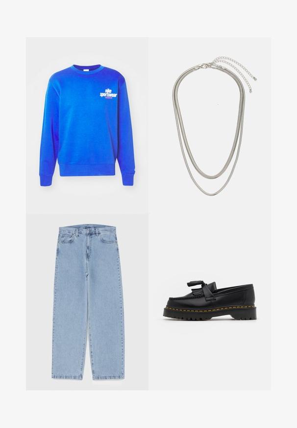 Blå sweatshirt lavet af bomuld, med ribbestrikket krave, manchetter og kant. Logo printet i hvidt på venstre brystområde. Simpel design.; Lyseblå denimjeans med straight leg-design, der har en mid-rise talje, fem lommer og en lukning med knap og lynlås.; Sort læderloafer med en frynsedetalje, der har en kraftig sort sål og gul syninger langs kanten. Teksturert overflade.; Tre-lags sølvmetal halskæde med slanke, flexible kæder med en let glans, sikret med en hummerlås og justerbar kæde.
