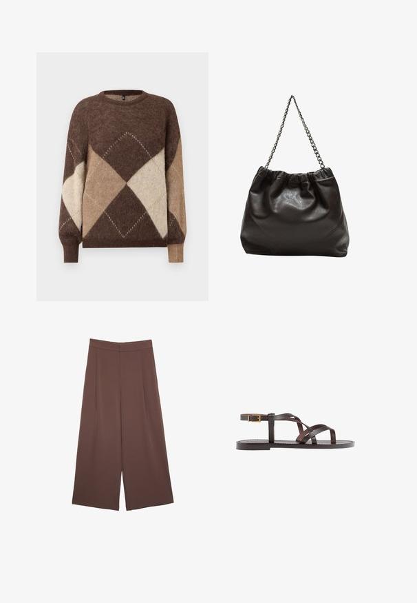 Maglione a maglia con motivo argyle marrone e beige, maniche lunghe e polsini a coste, su uno sfondo bianco.; Pantaloni ampi marroni con una texture liscia, caratterizzati da una vita alta e pieghe frontali. Il tessuto è leggero e scorre liberamente.; Sandal in pelle marrone con cinturini incrociati, chiusura con cinturino alla caviglia e suola piatta con dettagli di cucitura minimi.; Borsa in pelle marrone con parte superiore arricciata e tracolla a catena. Texture liscia con finitura lucida e dettagli di cucitura sottili sui lati.