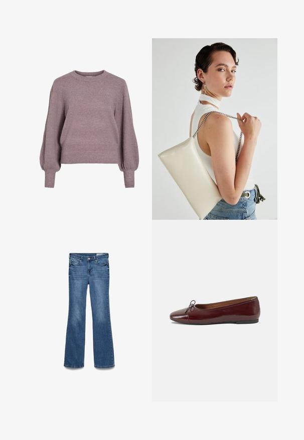 Puhaszálas, lágy lila kötött pulóver, kerek nyakkal, hosszú, ballonujjakkal, bordás alsó résszel és mandzsettákkal a texturált megjelenés érdekében.; Kék farmer trapézfarmer közepes derékkal, két elülső zsebbel és varrott derékpánttal. Puha tapintás és hagyományos öt zsebes kialakítás.; Burgundi lakkbőr balettcipő kerek orral, elöl kis masni díszítéssel és alacsony, fekete gumi talppal. Simára csiszolt felület.; Fehér, téglalap alakú, fényes anyagból készült clutch táska, ezüst láncos pánttal. A modell pózol, bemutatva a táskát egy egyszínű háttér előtt.