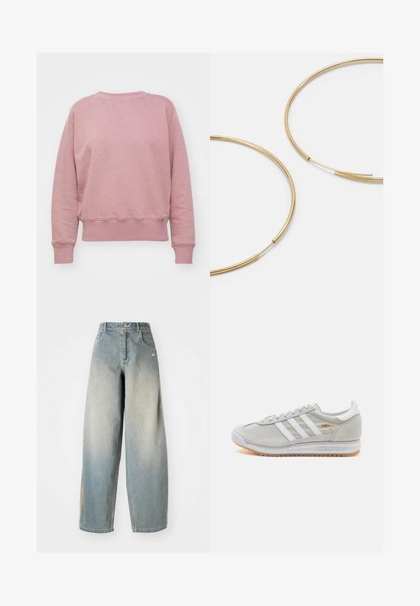 Różowy bawełniany sweter z okrągłym dekoltem, żebrowanymi mankietami i dołem, z subtelną teksturą i dopasowanym krojem.; Jasnoniebieskie dżinsy o szerokich nogawkach z wyblakłym wykończeniem. Posiadają kieszenie z przodu, zapięcie na guzik oraz subtelne logo na pasie.; Jasnoszare sneakersy wykonane z zamszu i siateczki, z trzema białymi paskami, okrągłym noskiem i gumową podeszwą. Złoty akcent logo w pobliżu sznurowadeł.; Złote kolczyki w kształcie cienkich okrągłych obręczy, o gładkim metalicznym wykończeniu, bez zdobień czy wzorów.