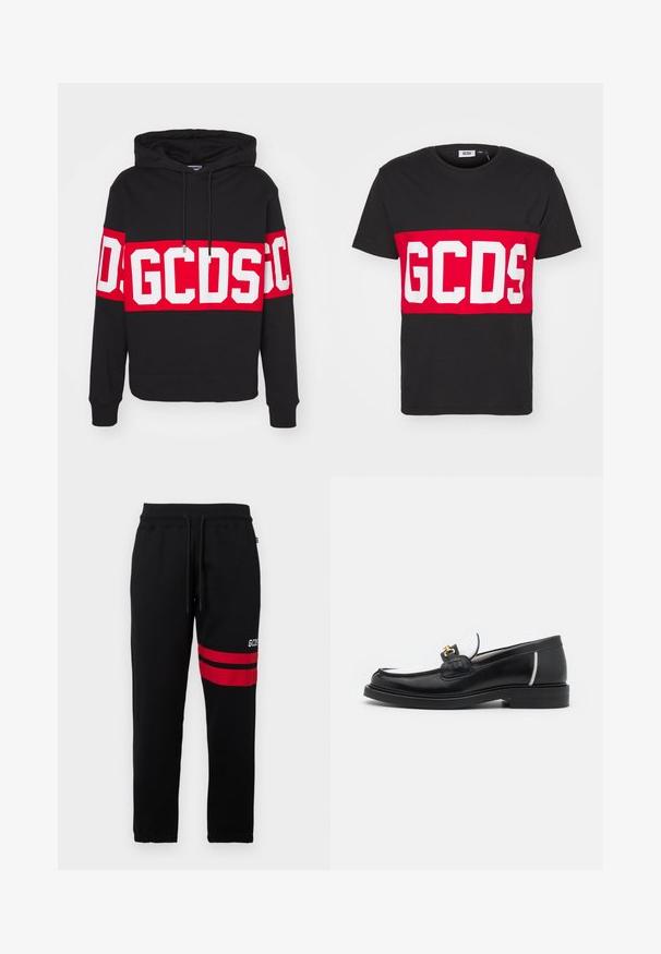 Felpa nera con un ampio nastro rosso che presenta lettere bianche in formato blocco. Include un cappuccio con cordini e polsini a coste. Materiale in misto cotone.; GCDS BAND LOGO REGULAR - T-shirt con stampa - black; Pantaloni sportivi neri con strisce rosse a contrasto e logo sul lato. Presentano una vita elastica con cordino e polsini alla caviglia a punta.; Mocassino in pelle nera con punta arrotondata, accenti bianchi e dettagli in oro sulla parte anteriore. Presenta un patch testurizzato e un tacco impilato.