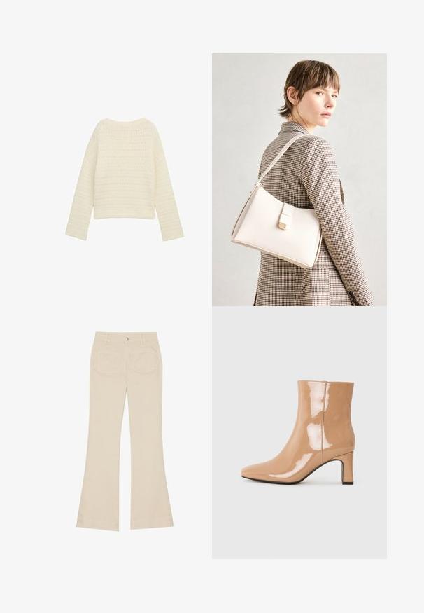 Maglione lavorato a maglia di colore crema, con vestibilità ampia, scollatura a costine e maniche lunghe. Modello con motivo testurizzato su tutta la superficie e lunghezza cropped.; Pantaloni beige a zampa d'elefante con vita alta, realizzati in tessuto di cotone. Presentano tasche frontali e posteriori, passanti per cintura e un singolo bottone argentato.; Stivaletti nude in vernice con punta affusolata, finitura lucida e tacco medio a blocco. Texture liscia e silhouette elegante.; Borsa a mano in pelle bianca con un design strutturato, presente di un clasp magnetico e una tracolla, esposta su uno sfondo neutro.