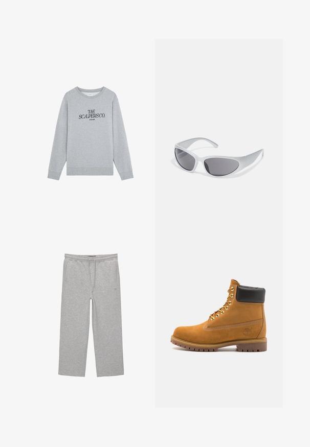 Grå sweatshirt lavet af bomuld med rund halsudskæring, lange ærmer og ribbede manchetter. Har sort tekst: "THE SCALPERS CO. ATELIER."; Grå bomulds-loungebukser med elastisk talje, snor og to sidelommer; lige ben-design, blød tekstur, uden mønstre.; Tan nubuck ankelstøvle med sort polstret krave, gyldne metaløjer, hvid syning detaljer og robust gummisål med udtalte slidbaner.; Solbriller med en slank, lys grå plastikramme, indpakningsdesign, mørke linser og en glat overflade. Har minimal branding på siden.