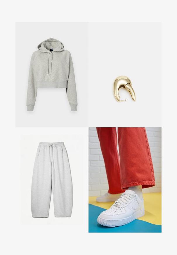 Gekürzter grauer Sweatshirt mit Kapuze, Kordelzug und gerippten Bündchen. Hergestellt aus weichem Stoff mit lässiger Passform und Raglanärmeln.; Hellgraue Sweatpants mit entspannter Passform, elastischem Bund, Kordelzug und seitlichen Taschen; aus weichem, strukturiertem Stoff gefertigt.; Weiße Leder-Sneaker mit perforiertem Zehenbereich, strukturiertem Sohlen und weißen Schnürsenkeln, kombiniert mit weiten roten Hosen und einem blauen und gelben Hintergrund.; Ohrringe aus goldfarbenem Metall mit einem schlanken, geschwungenen Design. Sie verfügen über eine markante, spitze Form, eine polierte Oberfläche und einen Scharnierverschluss.