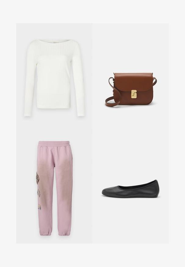Witte lange mouwen ribtop met een brede bootnek, met een aangesloten silhouet en zachte stoftextuur. Geen opvallende accenten of patronen.; Roze sweatpants met een elastische tailleband, voorzien van decoratieve patches in ruitvorm aan de linkerkant en elastische boorden bij de enkel.; Zwarte leren ballerina met een ronde neus, gladde textuur, minimale stikdetails en een flexibele zoolontwerp.; Bruine leren handtas met een klep sluiting, gouden hardware, een schouderband en een gladde textuur. Compact rechthoekige vorm.