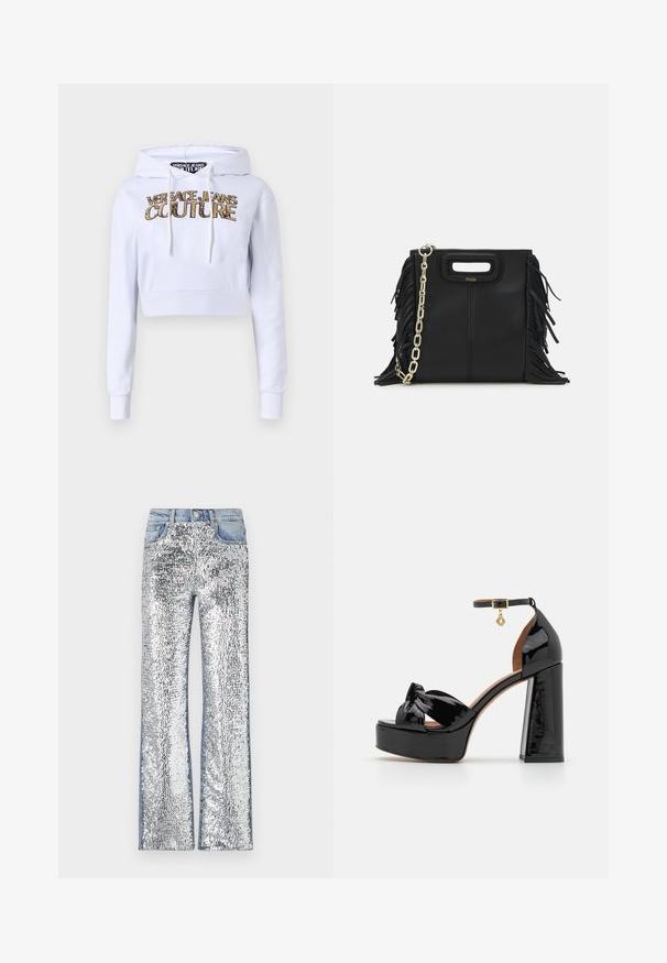 Hanorac alb scurt cu glugă ajustabilă prin șnur. Prezintă un logo cu tonuri de aur "VERSACE JEANS COUTURE" pe față și manșete și tiv cu texturi ribbate.; Jeans din paiete argintii cu un design evazat, cu un brâu și laterale din denim, creând o suprafață texturată și reflectorizantă.; Maje Sandale cu toc - noir; Geantă de mână din piele neagră cu detalii din franjuri, curea de umăr din lanț auriu și un mâner cu tăietură. Prezintă plasarea logo-ului pe față.