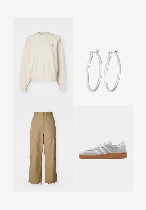 Cremefarbener Pullover aus weichem Stoff, mit rundem Halsausschnitt, gerippten Bündchen und einem kleinen gestickten Logo auf der Brust.; Weißes geripptes Langarmoberteil mit Rundhalsausschnitt. Aus einem dehnbaren Stoff gefertigt, der den Körper umschmeichelt. Verfügt über dezente horizontale Streifen.; Beige Cargo-Hosen mit hoher Taille, weitem Bein und vier großen Seitentaschen. Aus strapazierfähigem Stoff mit glatter Textur und minimalen Details.; Hellgraue Wildledersneaker mit weißen Lederakzenten, drei weißen Streifen und einer braunen Gummisohle, ausgestattet mit einem gepolsterten Kragen für zusätzlichen Komfort.; Silberne Creolen mit einer glatten, polierten Oberfläche. Runder Form und sicherem Klickverschluss. Leichtes Design, geeignet für den täglichen Gebrauch.