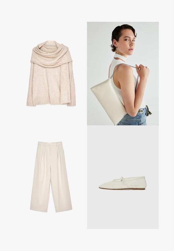Béžový pletený pulóver so širokým, záhybovým výstrihom, dlhými rukávmi a rebrovanými manžetami. Mäkka textúra s jemným melírovým vzorom.; Béžové nohavice s širokými nohavicami a skladkami, s hladkým povrchom a pútkami na opasok. S prevládajúcim strihom, ktorý ponúka voľný strih okolo nôh.; Krémové sieťové baletky s špicatou špičkou a nastaviteľným remienkom. Majú textúrovaný zvršok a plochú hnedú podrážku.; Biely obdĺžnikový kabelka z lesklého materiálu s strieborným reťazovým popruhom. Model predvádza kabelku na jednotnom pozadí.
