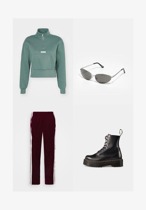 Levi's® LSEGRAPHIC SARA 1/4 ZIP - Sudadera - dark forest; Obey Clothing BOLD - Top - white; Pantalones deportivos burdeos con cintura ajustable, franjas laterales blancas y corte slim. Fabricados con un material suave y ligero.; Botas de tobillo negras de cuero con cordones, con una suela negra gruesa y costuras amarillas. Presentan una lengüeta en la parte trasera y ojales metálicos circulares.; Gafas de sol con un elegante marco de metal plateado, lentes tintados de color gris y un diseño aerodinámico que presenta bordes puntiagudos y patas delgadas.