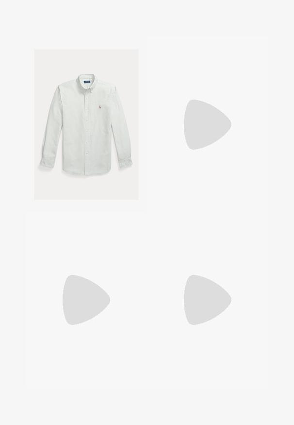 Βουργουνδί βαμβακερό μπλουζάκι με κοντά μανίκια, στρογγυλή λαιμόκοψη και κεντημένο άσπρο λογότυπ�ο στο αριστερό στήθος. Λείο ύφασμα και κλασική εφαρμογή.; Πουκάμισο με κουμπιά, βαμβακερό, με ανοιχτοπράσινες και λευκές ρίγες, που διαθέτει κλασικό γιακά και μικρό κεντημένο λογότυπο στο στήθος.; Σκούρο μπλε τζιν παντελόνι από denim με άνετη γραμμή ίσιας εφαρμογής, διαθέτει πέντε τσέπες, κλείσιμο με κουμπί και διακριτική ξεθωριασμένη όψη κοντά στους μηρούς.; Μπεζ σουέτ μοκασίνια με ραμμένο σχέδιο, επίπεδη καουτσούκ σόλα και μικρό λογότυπο στο πλάι. Κλασικός σχεδιασμός που φοριέται εύκολα, μαλακή υφή.