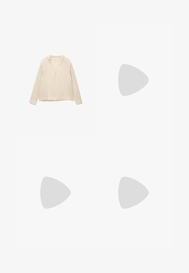 Ljust beige långärmad skjorta i krinklat tyg, med en V-ringning med volanger och tre knappar vid bröstet, i en lös passform.; Vita vida byxor i lättviktig tyg med elastisk midja och sidoklipp för andningsförmåga och rörelsefrihet.; Burgundy klacksandaler med tunna korsremmar, fyrkantig tå och dekorativa vita detaljer längs sula kanten. Slät läderfinish.; Sidenhalsduk med abstrakta mönster i vinröda och persikotoner, knuten runt halsen. Ribbad svart tröja med knapppdetaljer.; Guldkedja med ett detaljerat snäckskal som hänge, slätt med en naturlig lyster och en strukturerad kant.