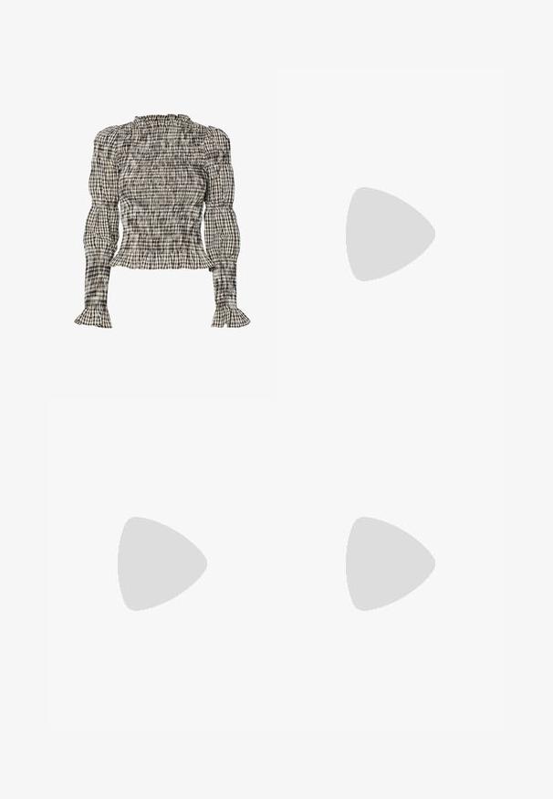 Geraffte Bluse mit karierter Musterung in Schwarz, Weiß und Beige. Rüschensaum am Kragen und an den Ärmeln, lange Ärmel, kürzere Passform.; Jeansrock in dunklem Indigo mit einem gerafften Gummibund, geradem Schnitt und kontrastierenden Nähten entlang des Saums und der Nähte.; Zign LEATHER - Schnürstiefel - black; Schwarze Stoffhandtasche mit zwei vorderen Taschen, die mit Schleifendetails versehen sind, doppelten Griffen und einem Reißverschluss. Weiche Textur und rechteckige Form.