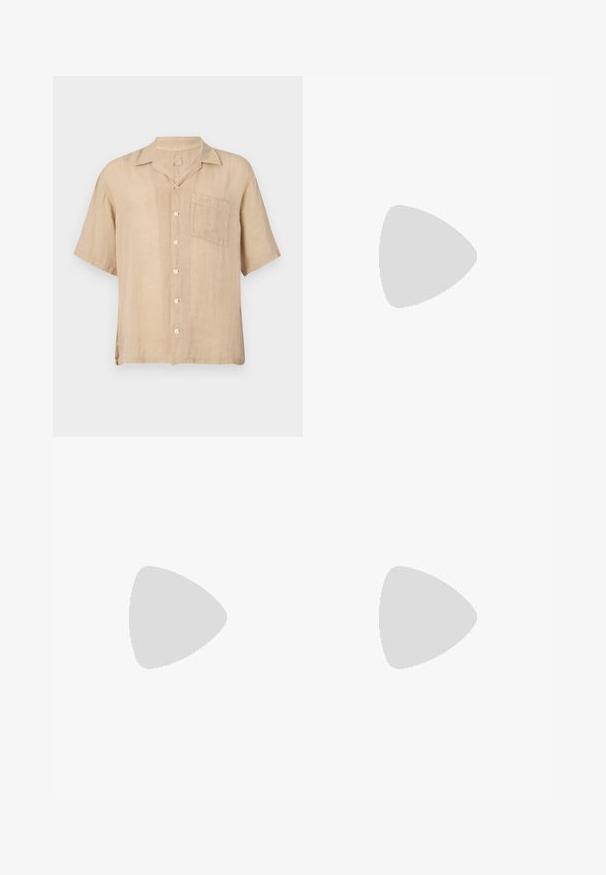 Camisa de lino beige de manga corta con cuello pico, bolsillo frontal y botones blancos. Tejido texturizado, corte relajado y dobladillo recto.; Pantalones de lino negros con cintura ajustable, corte recto, tejido texturizado y diseño minimalista. Apta para uso casual.; Zapato negro de cuero sin cordones con superficie texturizada, con una franja roja y blanca en la parte superior, punta redonda y suela de goma.; Bolso tote de nailon marrón con asas dobles, cierre de cremallera y un parche de logo azul. Textura suave, diseño estructurado, interior espacioso.