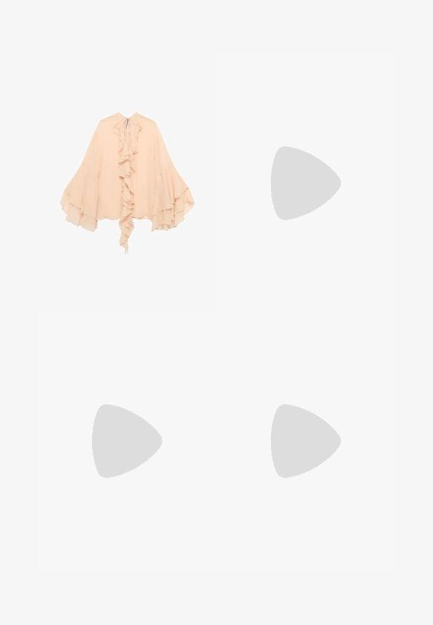 Blusa in chiffon color pesco con fronte arricciato, maniche svasate e chiusura a cravatta al collo. Texture morbida e silhouette fluida.; Scalpers SUN  - Pantaloni - navy; Ballerine in suede marrone con punta affusolata, suola piatta e texture liscia. Design elegante senza hardware o accessori visibili.; Occhiali da sole neri con finitura opaca, dotati di lenti trasparenti e una leggera sfumatura blu su un lato. Design robusto e angolare.; Borsa a spalla in pelle bovina marrone e crema con tracolla in pelle liscia, chiusura con zip e superficie morbida e testurizzata con un motivo naturale.