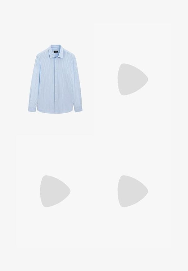 Bordeaux polo-shirt lavet af bomuld, med en klassisk krave, tre-knaps lukning, hvide detaljer på kraven og ærmerne, samt et logo på brystet.; Lysblå skjorte med knapper og lodrette hvide striber, lange ærmer, krave og lige kant. Blandet bomuldsstof.; Mørkeblå denim jeans med løs pasform, fem lommer og kontrastsyninger. Har en knap- og lynlåsclosure. Glat tekstur.; Bordeaux lædersko med brune gummisåler, rund tå, hvid syning og gyldne snøringer. Indersiden har et gult for.