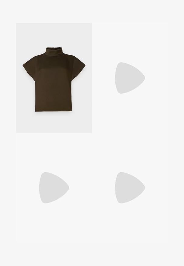 Maglione a collo alto marrone con maniche corte e larghe. Realizzato in un tessuto morbido con una vestibilità comoda. Presenta una chiusura sul retro per facilitare l'indossamento.; Culotte in denim nero con vita alta, due tasche frontali e design a gamba dritta e larga. Tessuto resistente con dettagli di cucitura minimi.; Scarpa slingback nera con punta affilata e tacco basso, realizzata in pelle liscia e con un design a taglio laterale per favorire la traspirabilità.; Borsa a tracolla in pelle nera con una texture morbida, forma triangolare e tracolla regolabile, abbinata a una camicia a righe blu chiaro e pantaloni bianchi.