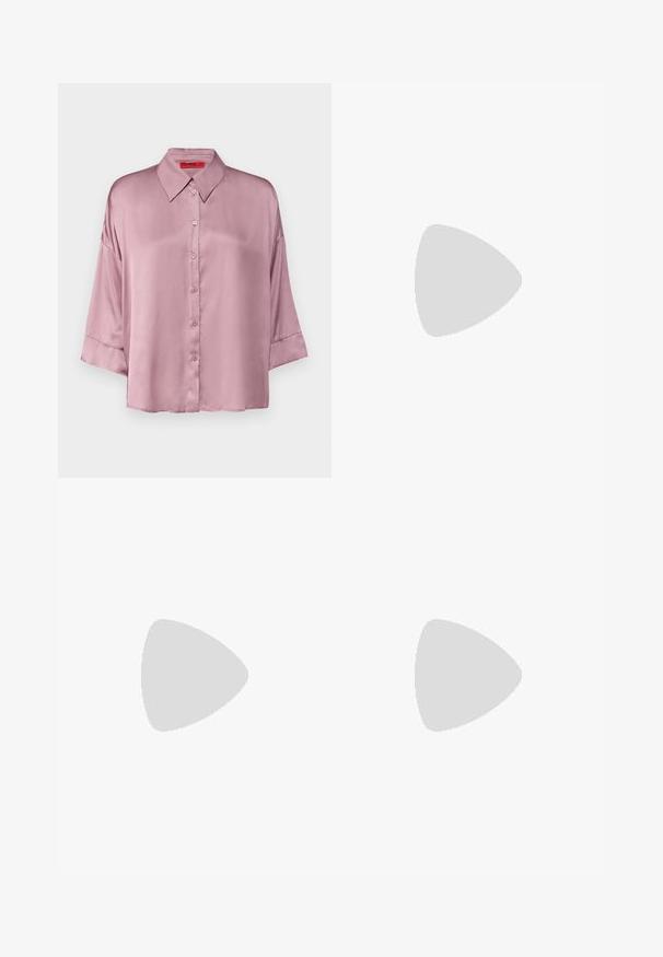 MAX&Co. BEMBO - Blus - mottled pink; Ljust blå vida jeans med fransade kanter, hög midja och kontrasterande sömmar. Tillverkade av denim, med en avslappnad passform och minimala slitningar.; Mörkblå högklackad lädersko med spetsig tå, som har en silverfärgad metallhätta och en glänsande silverstiletto-häl.; Svart läder axelväska i halvmåneform med silverfärgade dragkedjor på båda sidor och ett enda band.