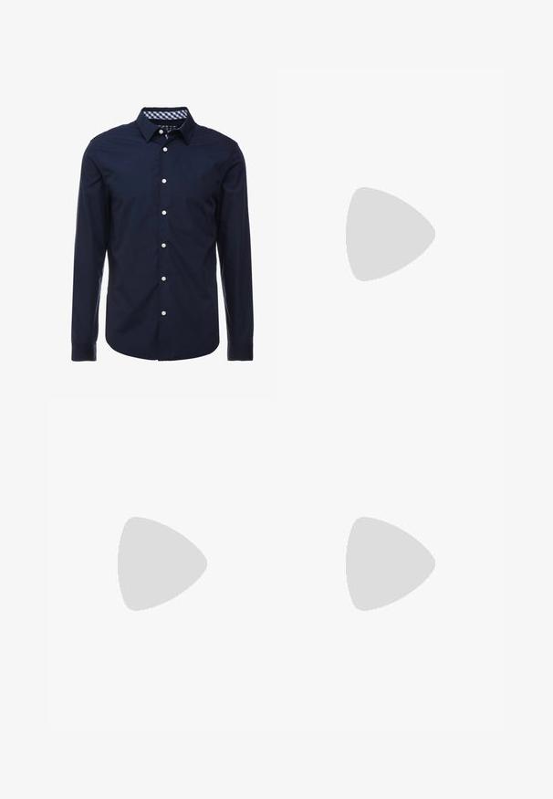 Cămașă albastră închis cu mânecă lungă, guler cu nasturi, guler interior cu carouri contrastante și nasturi albi pe față. Textură netedă.; Tricou din bumbac bej cu mâneci scurte. Are un design simplu și un guler rotund. Textura netedă cu cusături minime pe spate.; Jeans din denim bej cu un design drept, care prezintă buzunare frontale, închidere cu buton metalic și o textură subtilă.; Tenisi din suede bej cu vârf rotund, sistem de șireturi în față și un accent texturat în spate. Talpa albă din cauciuc oferă un contrast. Design simplu și modern.; Ceas quartz metalic cu cadran negru, numerale albe și afișaj de dată. Dispune de o bratara din oțel inoxidabil și o rezistență la apă de 100m.