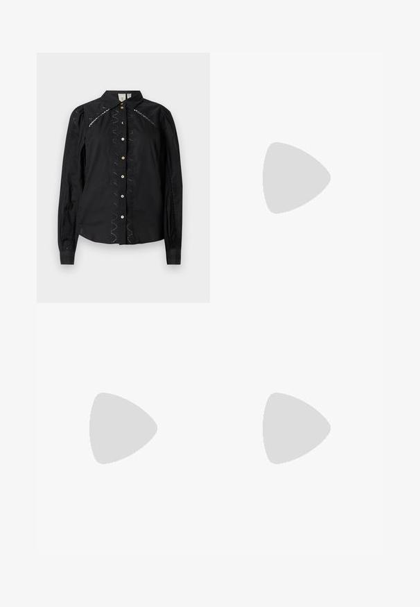 Camicia nera con bottoni, caratterizzata da maniche lunghe, dettagli ricamati lungo i lati e bottoni a contrasto. Tessuto fresco con colletto strutturato.; Pantaloni larghi verde oliva con cintura elastica e motivo floreale nero.; Ballerine in pelle verniciata bordeaux con punta arrotondata, piccolo fiocco decorativo sulla parte anteriore e suola bassa in gomma nera. Texture liscia.; Borsa a pochette rettangolare bianca realizzata in materiale lucido, con una tracolla in catena argentata. Il modello posa, mostrando la borsa su uno sfondo semplice.