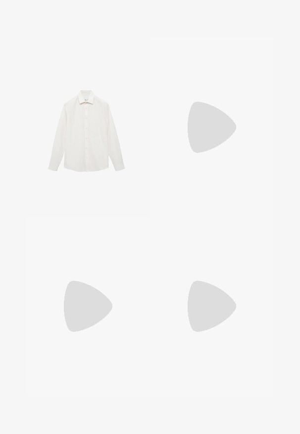 Bela srajca z dolgimi rokavi in ovratnikom na gumbe, ki ima diskretne vertikalne črte, sprednje gumbe in rahlo zaokrožen sloj.; Modre hlače iz gladkega materiala, ki imajo rahlo krojen kroj, sprednje gube, zanke za pas in enojno zapenjanje na gumb.; Bež izsušene copate z zaobljenim prstom in šiviljskim detajlom. Svetlo obarvan gumijast podplat z nizkim profilom.; Sončna očala z zlatim kovinskim okvirjem in temno zelenimi lečami, aviatorskega sloga, z vitekimi ročaji in želvovim vzorcem na konicah.