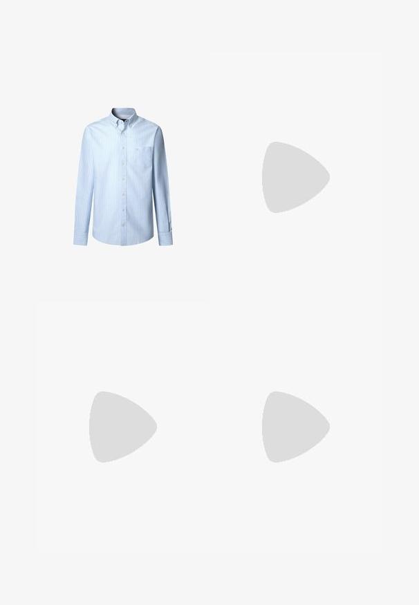 Lichtblauwe overhemd met lange mouwen, dunne witte strepen, button-down kraag, voorzak en knoopsluiting. Glad katoenmateriaal.; Zwarte tanktop met een ronde halslijn en brede schouderbanden. Gemaakt van zachte stof, met een gladde textuur en een eenvoudig ontwerp.; Zwarte linnen broeken met wijde pijpen en een elastische tailleband, voorzien van zijzakken en een gladde textuur voor comfort en ademend vermogen.; New Balance sneakers met een marineblauwe mesh en suede bovenkant, grijze accenten, wit logo, gevoerde zool en gestructureerde details.