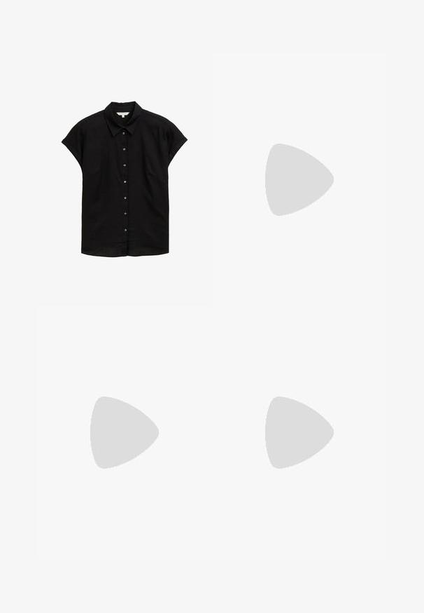 Chemise noire à manches courtes avec un col, devant boutonné et tissu doux et texturé. Présente une coupe décontractée et des coutures discrètes.; Sac noir et blanc présentant un motif géométrique en forme de diamant, fabriqué en tissu avec une finition texturée. Conçu avec une ouverture à rabat.; Escarpins slingback en cuir verni noir avec un embout pointu, un design à découpes arrondies et un talon carré. Présente un accent de boucle en ton doré.; Grand sac fourre-tout en paille avec un extérieur texturé beige et deux grandes poignées. Présente une sangle en cuir pour la fermeture.