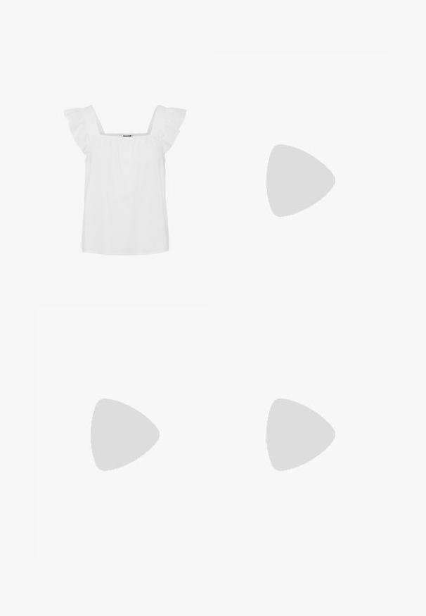 Blusa bianca con scollatura a quadrato e maniche a sbuffo. Realizzata in tessuto leggero, presenta una vestibilità ampia e un design pulito e semplice.; Pantaloni ampi marroni con una texture liscia, caratterizzati da una vita alta e pieghe frontali. Il tessuto è leggero e scorre liberamente.; Sandal in camoscio marrone con tacco alto, punta aperta, cinturino alla caviglia regolabile e suola a piattaforma striata.; Borsa hobo di un morbido marrone con una sola tracolla larga e un'apertura a manico curvo, esposta su uno sfondo bianco.