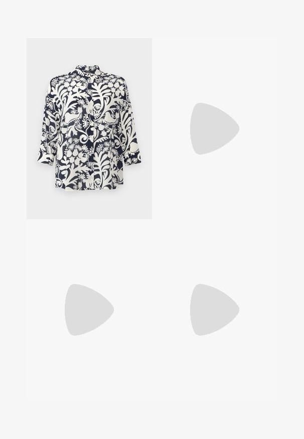 Camisa azul marino con patrones florales blancos, de manga larga, diseño con cuello, botones en el frente y un corte holgado, hecha de tela ligera.; Pantalones azul marino con cintura tejida y hebilla de anillo dorado, con un corte recto y pliegues prensados en la parte delantera.; Bailarina de piel negra con punta redondeada, textura suave, detalle de costura minimalista y diseño de suela flexible.; Bolsa de tote de ante marrón con forma amplia y textura suave, con una sola correa y un hardware minimalista sobre un fondo neutro.