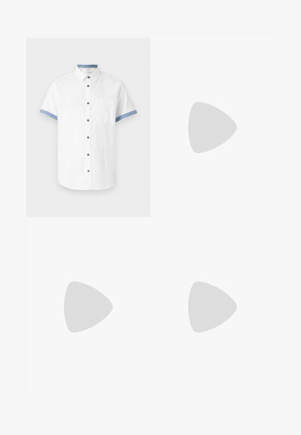 Chemise blanche à manches courtes avec un col boutonné, mettant en avant des accents bleus sur les poignets et le col, ainsi qu'une poche sur le devant. Fabriquée en tissu léger.; Jean en denim noir avec une coupe droite, cinq poches et des coutures contrastantes. Présente une fermeture à bouton et des passants de ceinture au niveau de la taille.; Baskets montantes en toile blanche avec une semelle en caoutchouc, dotées d'œillets en métal argenté et de rayures rouges et bleues marines le long de la semelle.; Deux foulards à motifs : l'un noir avec des motifs blancs, l'autre marron avec des accents orange. Les deux sont en satin et présentent des extrémités pointues.