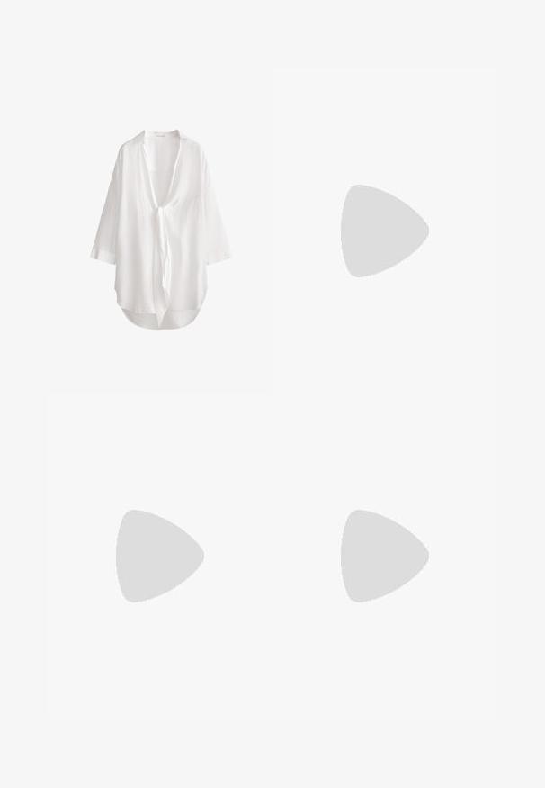 OYSHO LINEN LONG-SLEEVED KNOT - Tunika - white; Črne jeans kratke hlače z ravnim krojem, petimi žepi in srebrnim gumbom za zapiranje. Gladka tekstura z minimalnimi detajli šivanja.; Črne gumijaste japonke s teksturirano thong naramnico in preprostim ravnim podplatom, prikazane s strani na enobarvni svetli podlagi.; Črne ovalne sončne očala s temnimi lečami, tankim kovinskim okvirjem in ravnimi ročaji. Imajo logotip blagovne znamke na notranji strani ročajev in nosnih blazinicah.