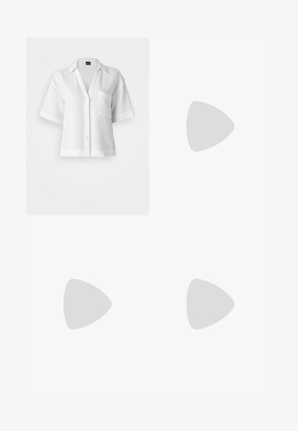 Gina Tricot GAUZE SHORT SLEEVE  - Skjorte - white; Videbenede dressbukser i mørkeblå denim. Har fem lommer, beltestropper og en rå kant i bunden med synlige stikninger.; Hvite plattformsnickers med en glatt læraktig overdel, avrundet form, polstret krage og teksturert gummisåle med tydelige dekk.; Et par rektangulære solbriller med lys blå gjennomsiktige rammer og mørke grå linser, med rette stenger og minimale maskinvare detaljer.