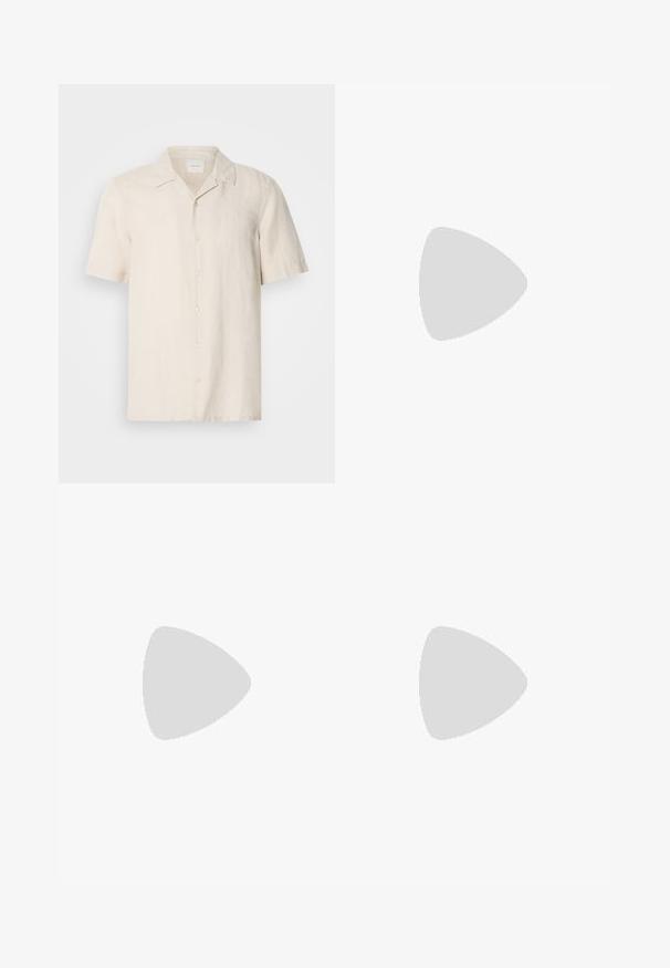 Herrskjorta med kort ärm i ljust beige linne, med klassisk krage, framskjutna knappar och liten broderad logotyp på bröstet.; Vita bomullsshorts med elastisk midja och snörning, sidofickor och rak skärning med färdiga fållar.; Vita lädersneakers med en jämn yta, rund tå, snördesign och en liten marinblå hälackcent med en röd detalj på sulan.; Svarta solglasögon med rundade linser, matt finish och tydlig cat-eye form. Smala skalmar med subtil logotyp på vänster skalmtempel.