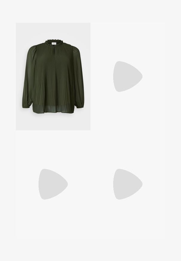 ONLY Carmakoma CARPIONA BLOUSE - Tunika - rosin; Melnas džinsus ar šauru piegriezumu, piecu kabatu dizainu, priekšējo pogu aizdari un vieglu stiepšanos komfortam. Gluda, izlīdzināta tekstūra ar minimālu dekoru.; Melni ādas potītes zābaki ar gludu apdari, elastīgu sānu paneļu un masīvu papēdi. Aprīkoti ar cilpu, kas atvieglo uzvilkšanu.; Sudraba metāla auskari ar viļņainu, skulpturālu dizainu, kas izceļas ar pulētu apdari un neregulārām formām, uzsverot mūsdienīgu estētiku.