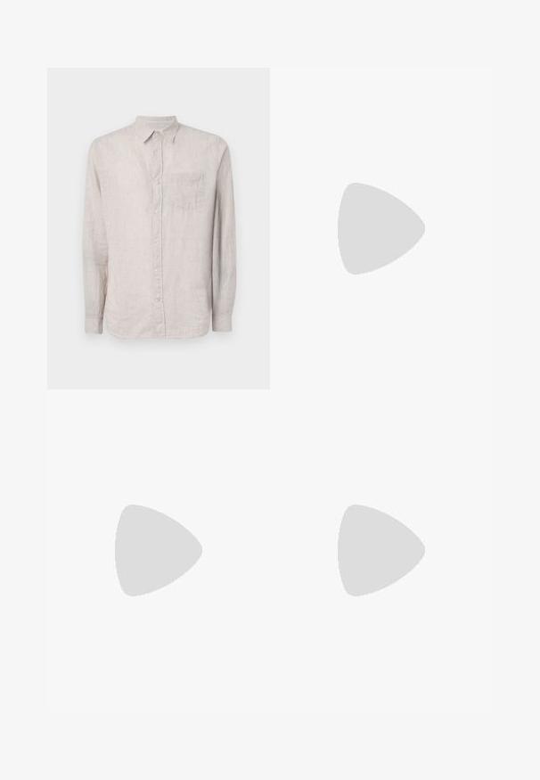 GAP STANDARD - Košile - tonal khaki; Černé džíny z denimu se střihem rovného nohavice, mají zipový zapínání, přední kapsy a klasický pětikapsový design. Měkká, ale pevná textura.; Černé kožené mokasíny s hladkým povrchem, zaoblenou špičkou a dekorativním prošíváním na svršku. Nízký podpatka a mírný lesk.; Levi's® PAISLEY BANDANA UNISEX - Šátek - regular black