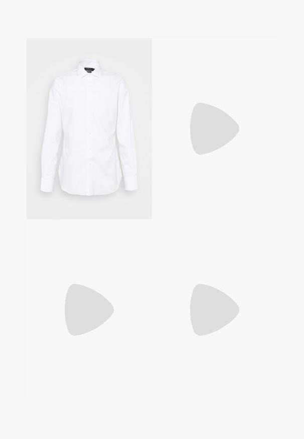 Camicia bianca a maniche lunghe, con bottoni sul davanti, colletto a punta, realizzata in cotone, texture liscia, con un logo ricamato discreto sul petto.; Polo shirt verde lavorato a maglia con una trama aperta e testurizzata, maniche corte e colletto classico. Presenta un design a scollo a V e orlo a coste.; Pantaloni bianchi a gamba larga con pieghe sul davanti, chiusura a un bottone e tasche laterali. Texture liscia e design sartoriale.; Mocassini in pelle marrone con punta arrotondata, dettagli cuciti e un'elegante fibbia metallica decorativa sul davanti. Suola in gomma.; Occhiali da sole tartarugati con lenti gialle. Forma aviator con doppio ponte e dettagli in metallo. Superficie liscia e design elegante.; Collana a catena in tonalità oro con un semplice pendente a croce. La catena è caratterizzata da una texture con un design a maglie fini, mentre il pendente è liscio con una finitura lucida.